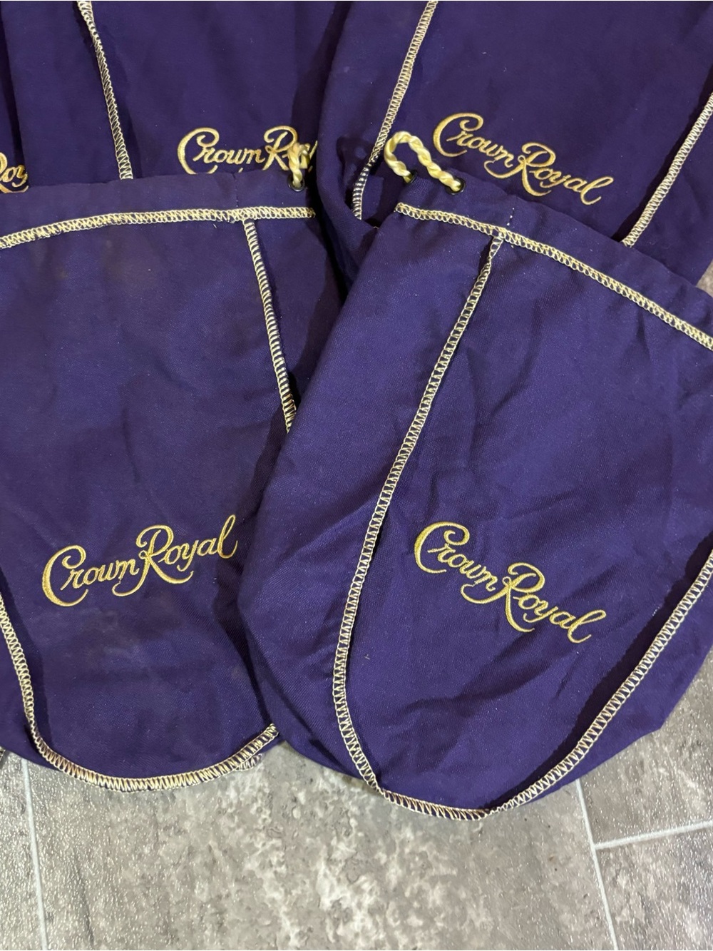 Lot 14 Crown Royal Purple Drawstring Whisky Bags 750ml Gold Logo Craft Gift - Picture 3 of 7